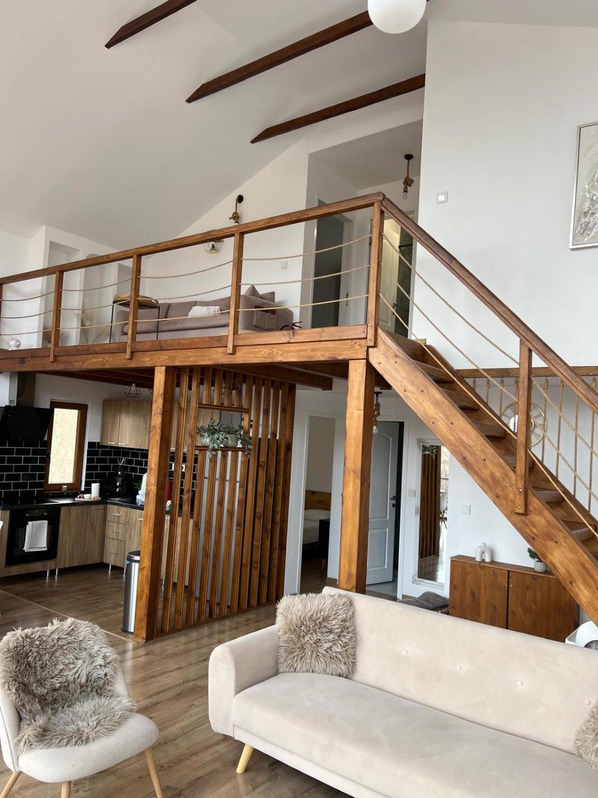 Le Chalet M - Cabana Cu O Panorama De Poveste. Surdesti  Extérieur photo