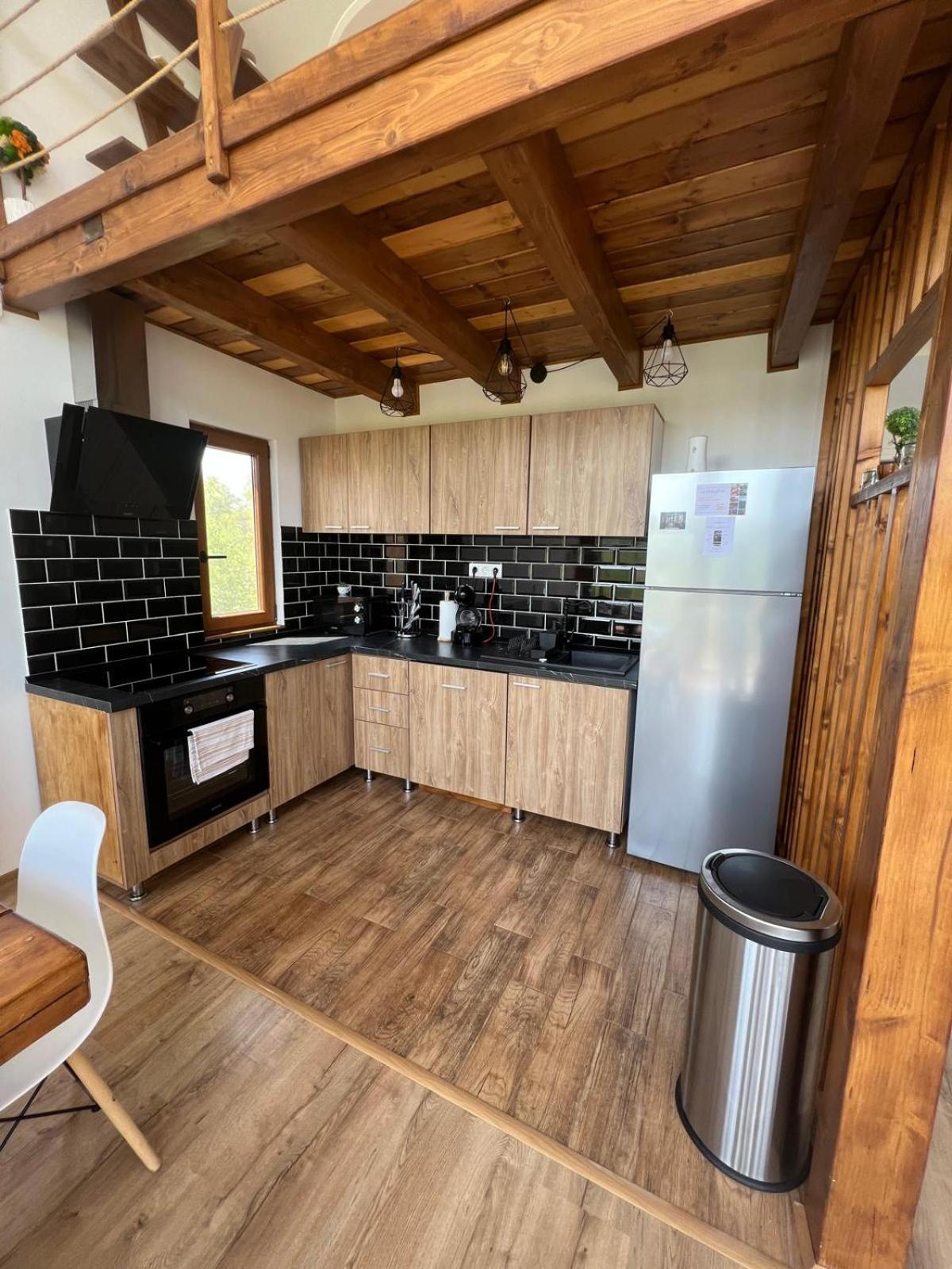 Le Chalet M - Cabana Cu O Panorama De Poveste. Surdesti  Extérieur photo